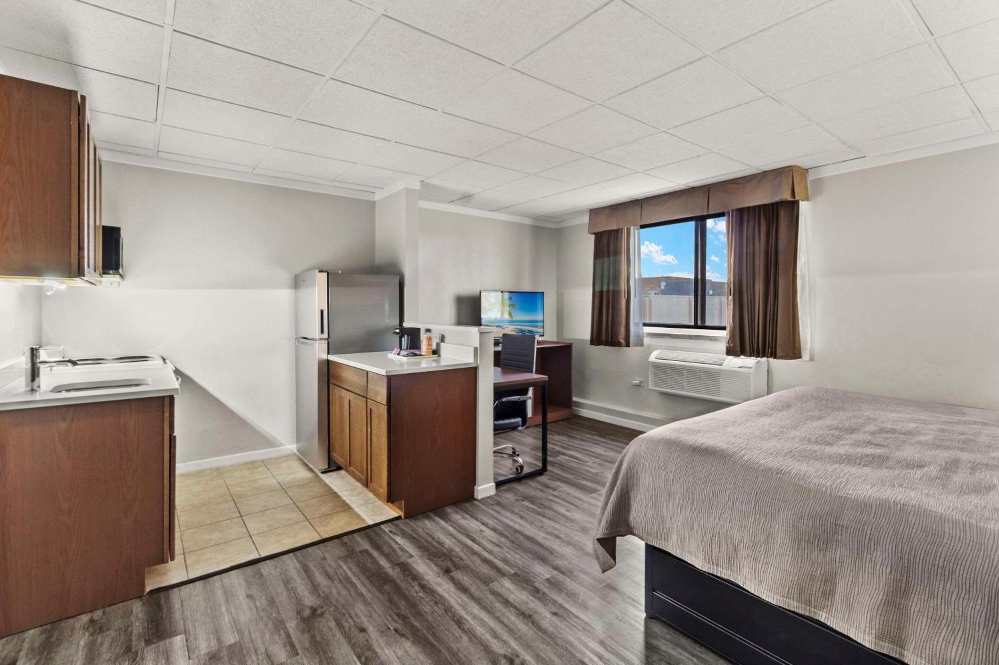 Quality Inn & Suites Downtown Green Bay Exteriér fotografie