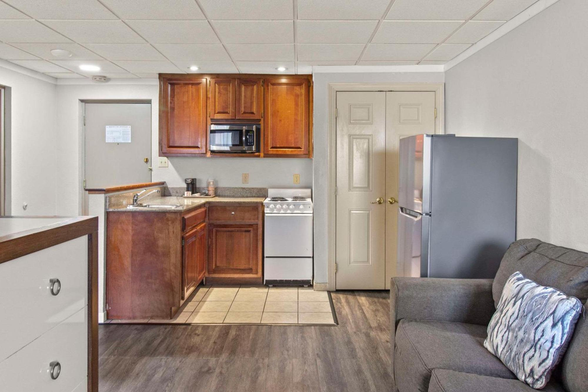 Quality Inn & Suites Downtown Green Bay Exteriér fotografie
