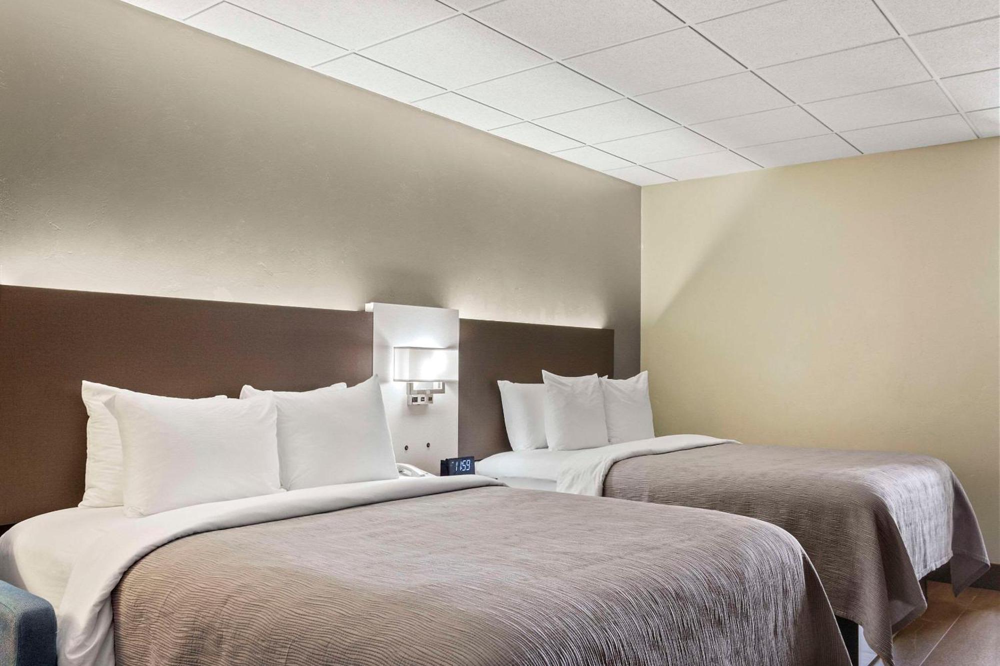 Quality Inn & Suites Downtown Green Bay Exteriér fotografie