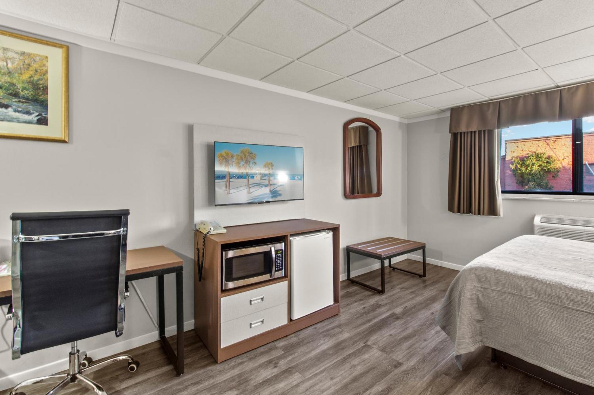 Quality Inn & Suites Downtown Green Bay Exteriér fotografie